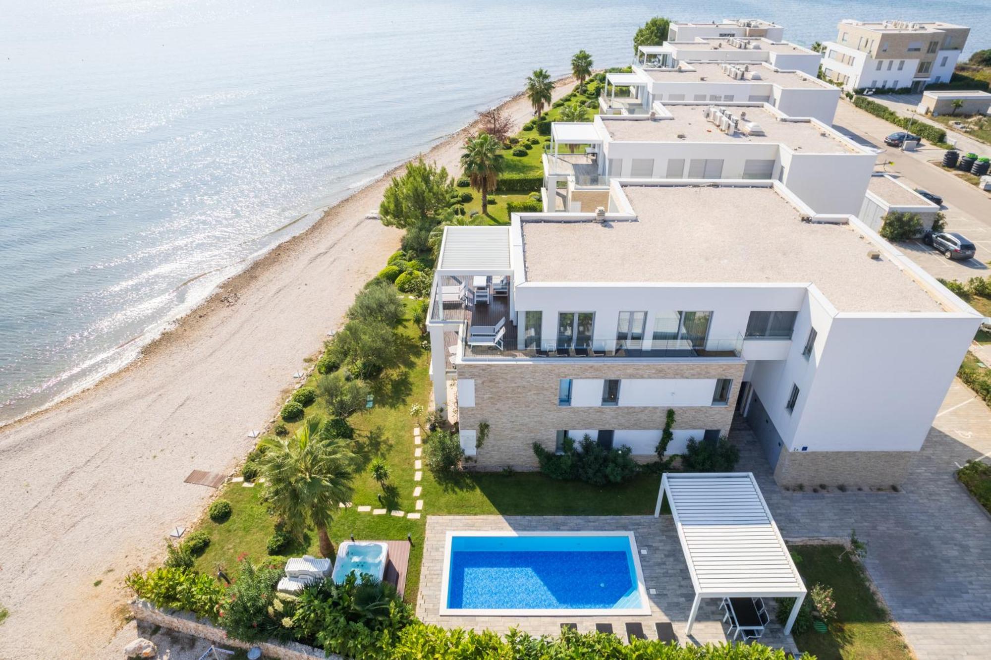 Suncana Apartment *